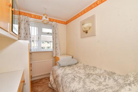 49 Oak Road, Caterham, CR3 5TT