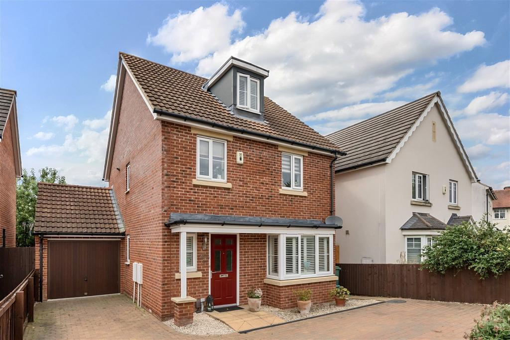 Bouncers Lane, Prestbury Cheltenham, GL52 5JW 4 bed detached house for