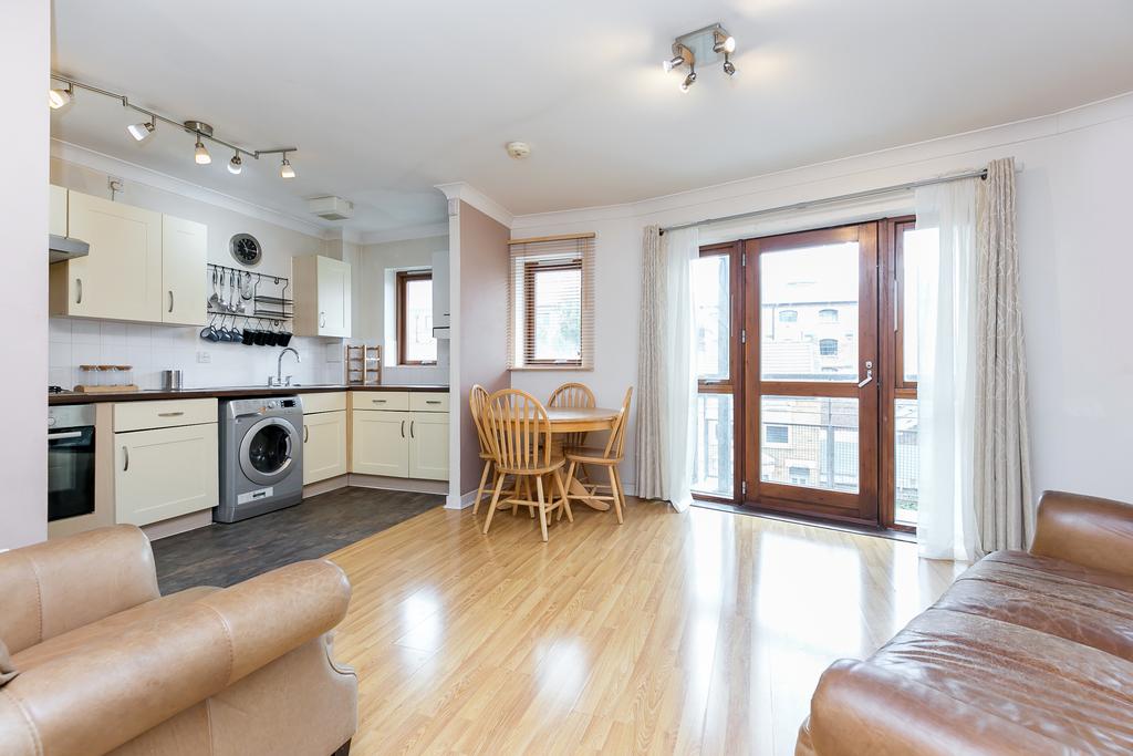 Reception/Kitchen