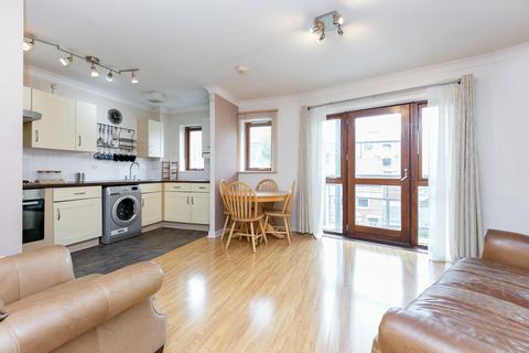 2 bedroom apartment to rent, Brabazon Street, London, E14