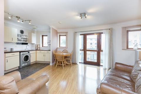 2 bedroom apartment to rent, Brabazon Street, London, E14