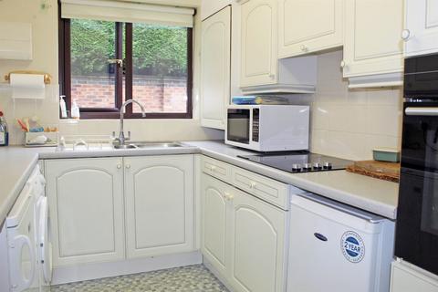 2 bedroom apartment for sale - Beechwood Court, Venns Lane, Hereford, HR1
