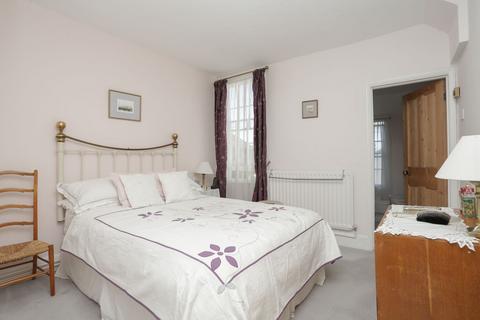 4 bedroom terraced house for sale, Abbey Street, Faversham, ME13