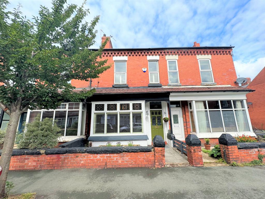 Moreton Avenue, Stretford, M32 3 bed terraced house for sale £400,000