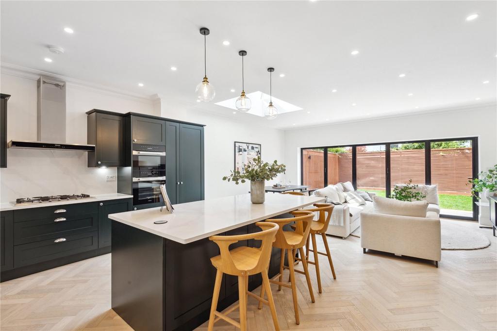 Kitchen/Reception