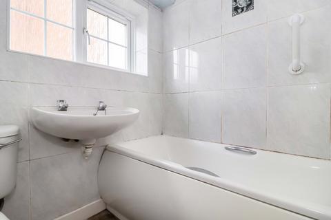 8 Fernhurst Close, Beaconsfield, HP9 1AN