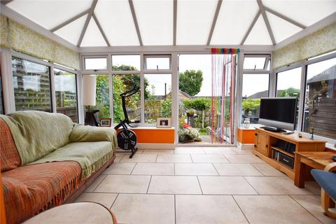 3 bedroom semi-detached house for sale - Whitefield Avenue, Norden, Rochdale, Greater Manchester, OL11