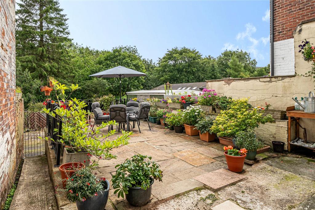 Patio/Garden