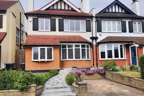 4 bedroom semi-detached house for sale - The Grove, London N13
