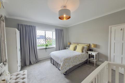 4 bedroom semi-detached house for sale - The Grove, London N13