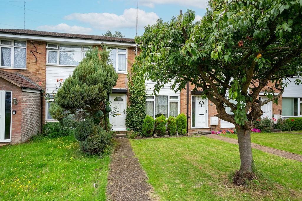 Peregrine Close, Watford... 3 bed terraced house £360,000