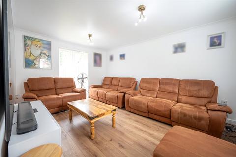 94 Loxdale Sidings, Bilston, WV14 0TR