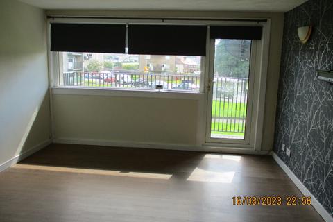 2 bedroom flat to rent, Tower Drive, Gourock, Gourock, PA19