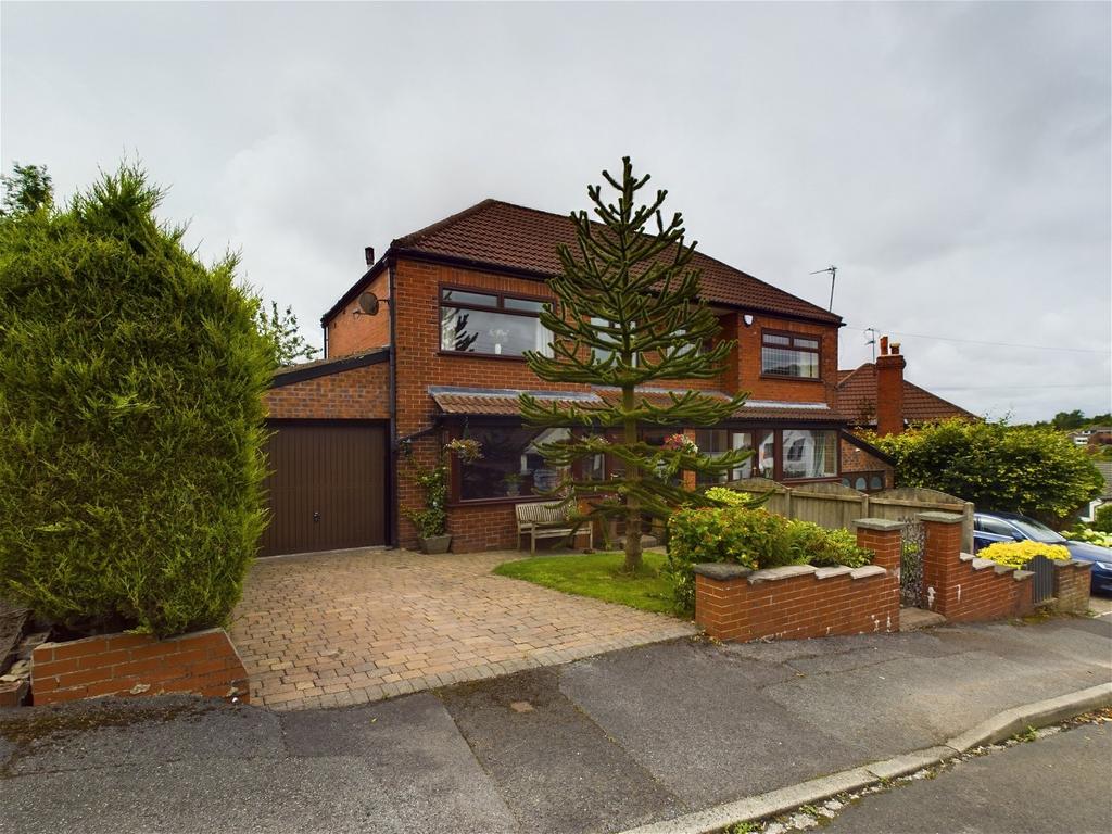 Brookside Avenue, Grotton, Saddleworth 3 bed semidetached house for
