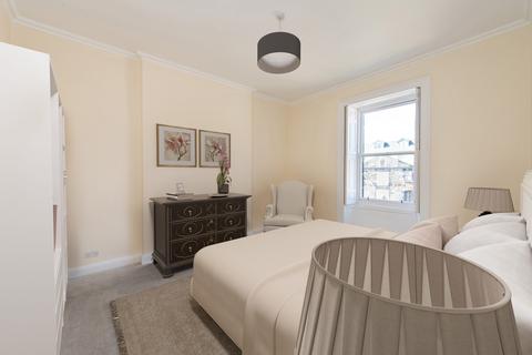 4/2 Johns Place, Edinburgh, EH6 7EL