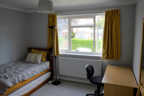 2 bedroom flat to rent, Burnaby Road, Bournemouth