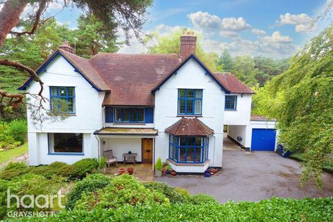 Skibbereen Linkside North, Hindhead, GU26 6NZ