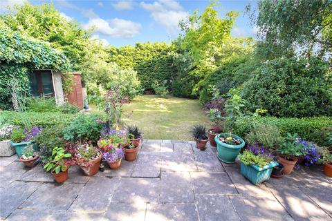 26 Abbotts Close, Leigh-on-sea, SS9 4DQ
