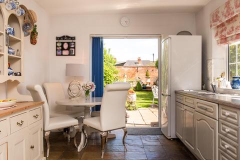 undefined, Evesham Place, Stratford-upon-Avon, Warwickshire, CV37