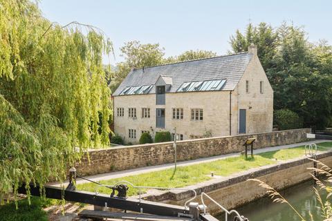 Flat 5, The Old Mill Bowbridge Lock, Stroud, GL5 2JZ