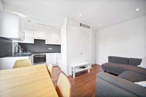 3 bedroom maisonette to rent, Prince Of Wales Road, Kentish Town, London
