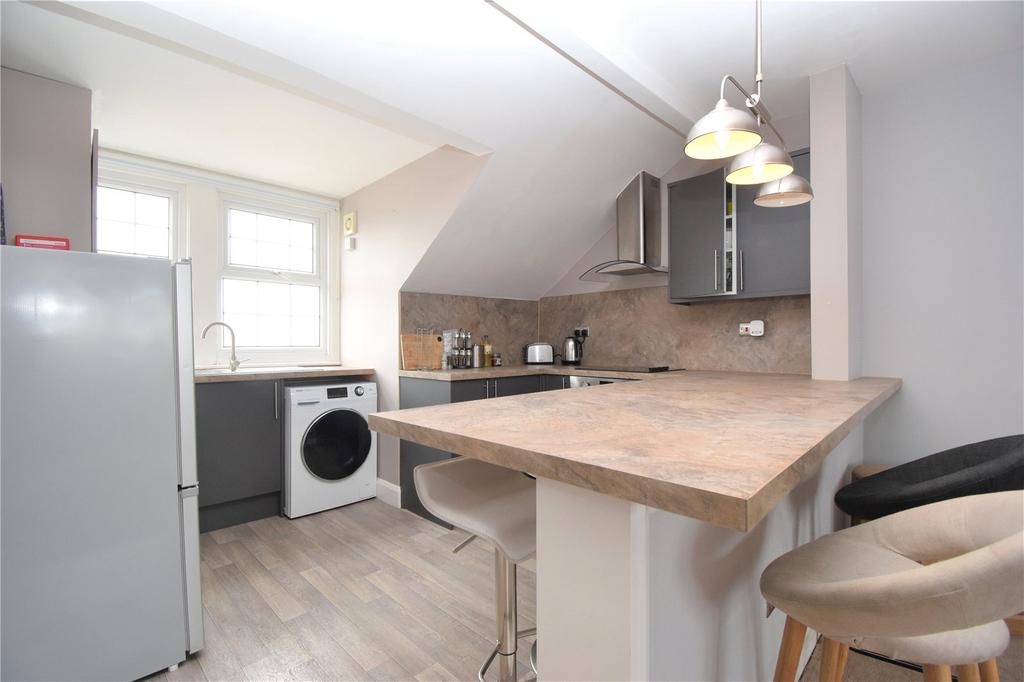 Hamilton Road, Felixstowe, Suffolk, IP11 2 bed apartment to rent £925