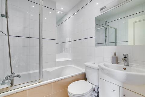 1 bedroom apartment to rent, Lindore Road, SW11