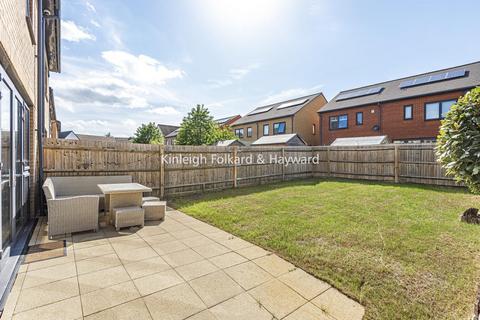 10 Wensum Place, Bromley, BR2 7BF