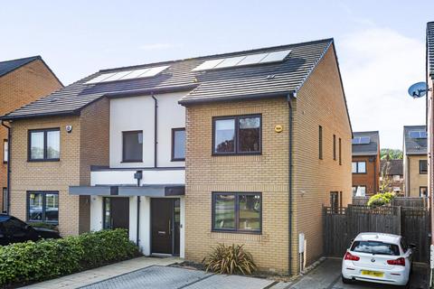 10 Wensum Place, Bromley, BR2 7BF