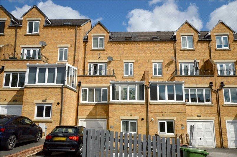 Post Hill Gardens, Pudsey 4 bed townhouse for sale £345,000
