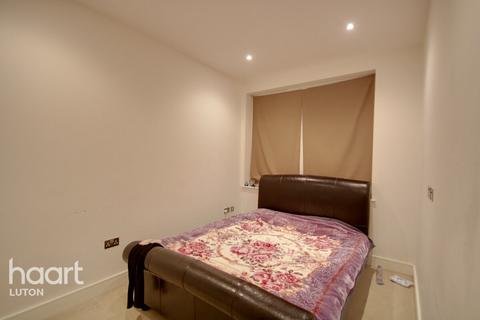 1 bedroom apartment for sale, Flowers Way, Luton