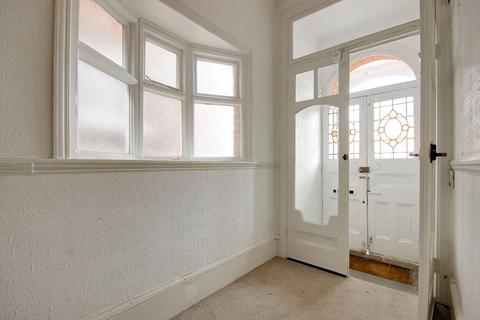 5 bedroom terraced house for sale, Station Road, London