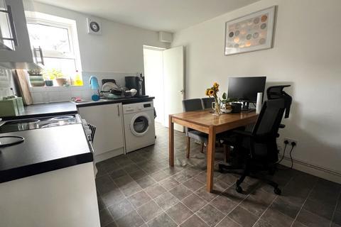 2 bedroom terraced house to rent, Rochdale Road, Tunbridge Wells