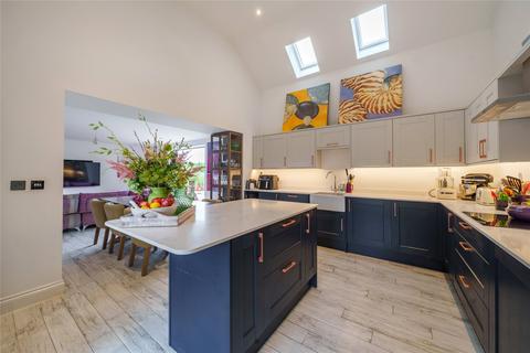 3 bedroom barn conversion for sale - West Street, Lilley, Hertfordshire, LU2
