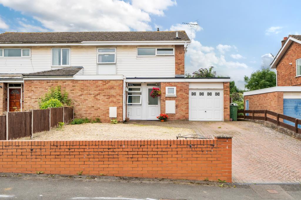Kingstone, Herefordshire, HR2 3 bed semidetached house for sale £250,000