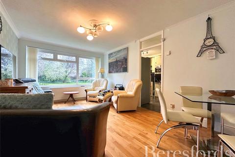2 bedroom apartment for sale, Randall Drive, Hornchurch, RM12