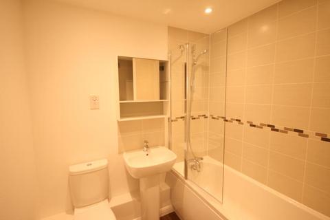 1 bedroom flat to rent, West Central, Slough.