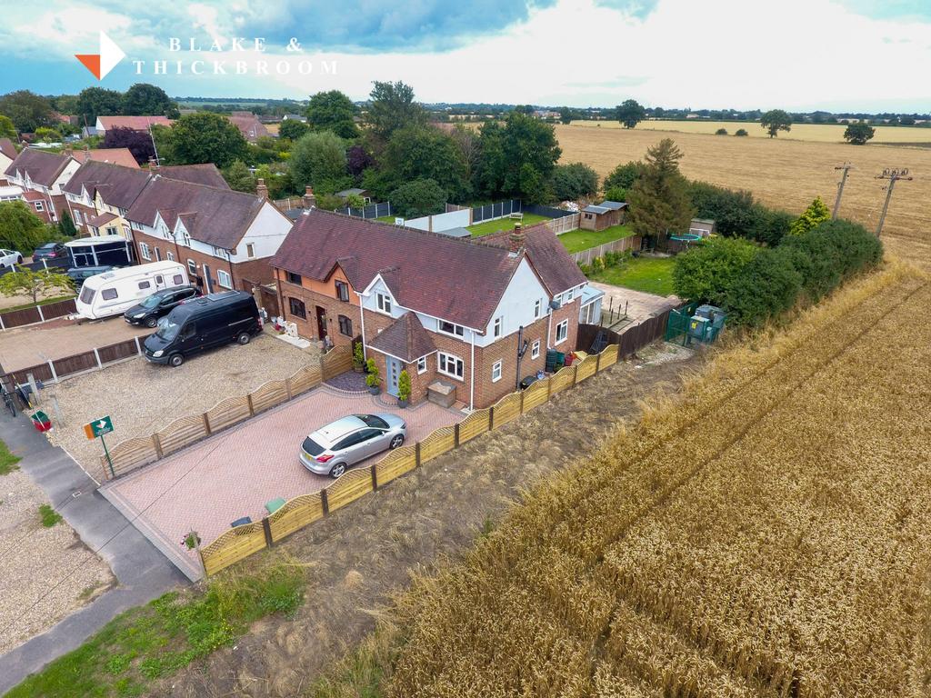Harwich Road, Little Clacton 3 bed cottage £380,000