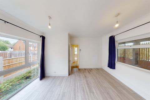 undefined, High Road, Loughton, IG10