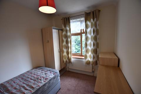 1 bedroom in a house share to rent, Park Road, City Centre, Peterborough, PE1