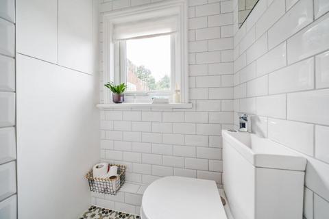 418 Blandford Road, Beckenham, BR3 4NN