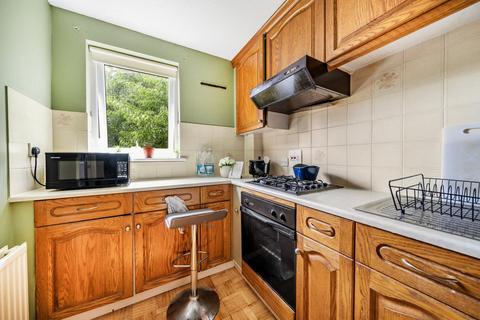 1 bedroom flat for sale, Oakleigh Road North, London