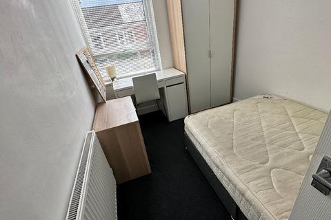 1 bedroom in a house share to rent, Room 6, Gloucester Street, Coventry