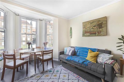 3 bedroom apartment for sale, Pembury Road, London, E5