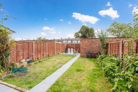 17 Aldebury Road, Maidenhead, SL6 7EY