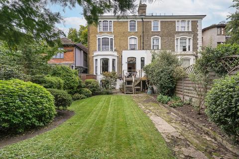 4 bedroom townhouse for sale, Downs Park Road, London, E5