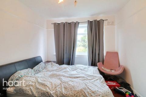 2 bedroom maisonette for sale, Willow Tree Lane, Hayes