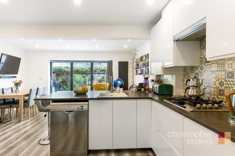 143 Albany Park Avenue, Enfield, EN3 5NY