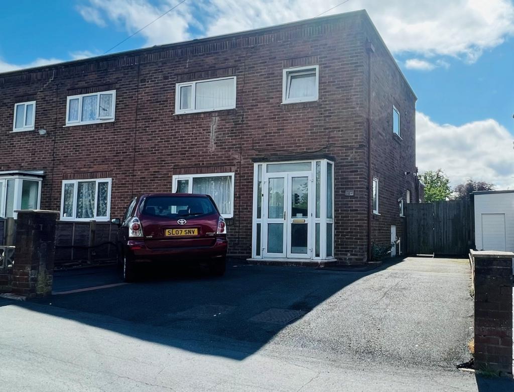 Wrekin Drive, Donnington, TF2 3 bed semidetached house for sale £165,000