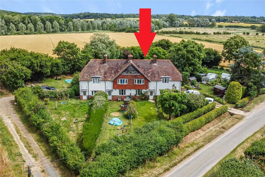Hoo, Woodbridge, Suffolk, IP13 3 bed terraced house for sale £225,000